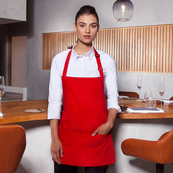 (6 szt) KARLOWSKY | Krótki fartuch na szelkach Basic - Czerwony - Prime Gastro