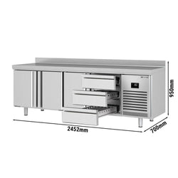 Stół chłodniczy PREMIUM PLUS - 2452x700mm - 625L - z 3 drzwiami - z 3 szufladami - z rantem