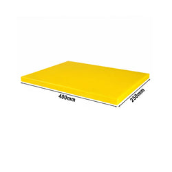 Antypoślizgowa deska do krojenia z nóżkami – 250 x 400 mm – zgodna z normą HACCP – żółta