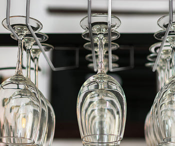 Uchwyty wiszące na szkło