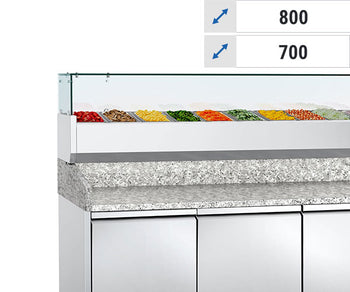 Z witryną chłodniczą nadstawną- szkło