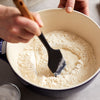 STAUB | Łopatka do ciasta – 300 mm – silikon/drewno – czarna