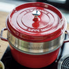 STAUB | LA COCOTTE - Cocotte z wkładem do gotowania na parze - Ø 260 mm - Żeliwo - Wiśniowa czerwień