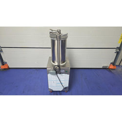 Hydrauliczny napełniacz do kiełbas - 26 litrów - 1,1 kW - stal nierdzewna