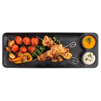 (6 sztuk) Taca - NERO - melamina - 410 x 150 mm - wysokość: 25 mm - 2 zintegrowane miseczki na dip - Prime Gastro