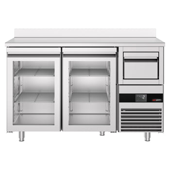 Stół chłodniczy barowy do napojów PREMIUM - 1580 x 600 mm - z 2 szklanymi drzwiami, panelem tylnym & kołatką do kawy - Prime Gastro