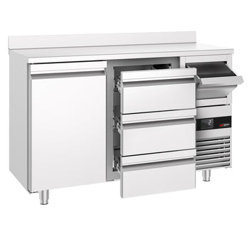 Stół chłodniczy barowy do napojów PREMIUM - 1580x600 mm - z 1 drzwiami, 3 szufladami, panelem tylnym & kołatką do kawy - Prime Gastro