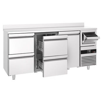 Stół chłodniczy barowy do napojów PREMIUM - 2130x600 mm - z 1 drzwiami, 4 szufladami, panelem tylnym & kołatką do kawy - Prime Gastro