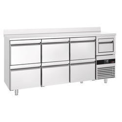 Stół chłodniczy barowy do napojów Premium - 2130x600 mm - z 6 szufladami 1/2, panelem tylnym i kołatką do kawy