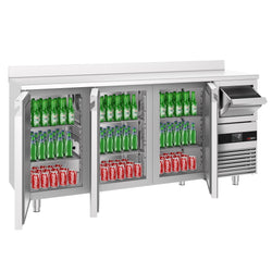 Stół chłodniczy barowy do napojów PREMIUM - 2130x600 mm - z 3 drzwiami, panelem tylnym & kołatką do kawy