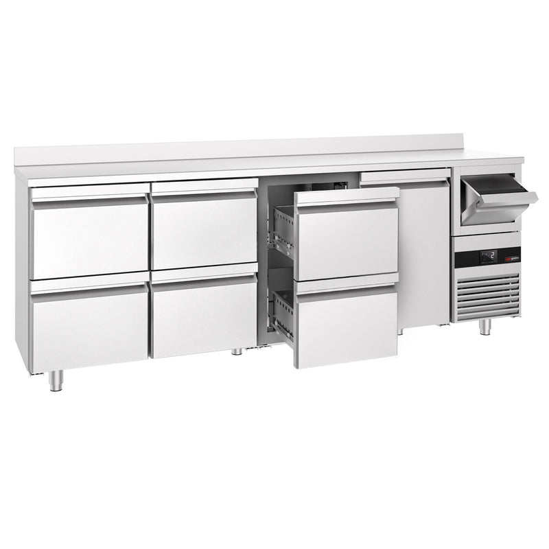 Stół chłodniczy barowy do napojów PREMIUM - 2690x600 mm - z 1 drzwiami, 6 szufladami, panelem tylnym & kołatką do kawy