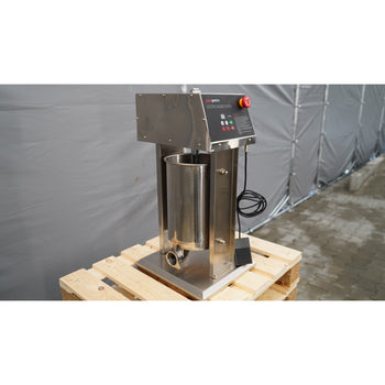 Elektryczna maszynka do nadziewania kiełbasy i churros – 12 litrów – 90 W – stal nierdzewna – w zestawie 4 nasadki do nadziewania kiełbasy i 3 nasadki do churros