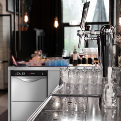 Zmywarka do szkła – 2,97 kW – manualna – z pompą detergentu, pompą nabłyszczacza i pompą spustową