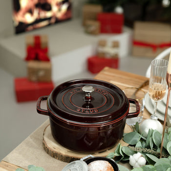 STAUB | LA COCOTTE - Cocotte - Ø 220mm - Żeliwo - Grenadynowa czerwona - Prime Gastro