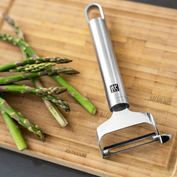 ZWILLING | PRO - Obieraczka z obrotowym ostrzem - 170 mm - Prime Gastro