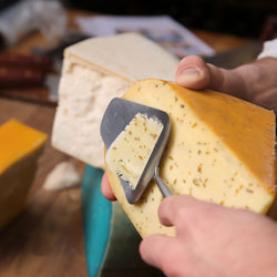 ZWILLING | PRO – tarka do sera z ostrzem ząbkowanym – 220 mm