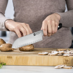 ZWILLING | PRO – Santoku – z ostrzem z ząbkami: 180 mm