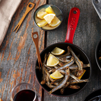 STAUB | PATELNIA - Patelnia do smażenia - Ø 160mm - Żeliwna - Wiśniowa czerwień | Okrągła - Prime Gastro