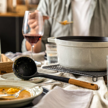 STAUB | Chochla do zupy - 310 mm - silikonowa - czarna - Prime Gastro