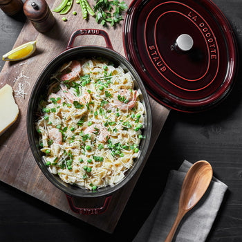 STAUB | LA COCOTTE - Cocotte - owalna - 290mm - Żeliwo - Grenadynowa czerwona - Prime Gastro