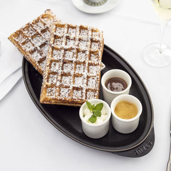 STAUB | SPECIALITIES - Forma do zapiekania z pokrywką - owalna - 310mm - żeliwna - czarna - Prime Gastro