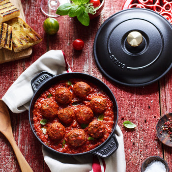 STAUB | SPECIALITIES - Forma do zapiekania z pokrywką - Ø 200mm - żeliwna - Czarna - Prime Gastro