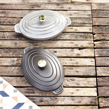 STAUB | SPECIALITIES - Forma do zapiekania z pokrywką - owalna - 230mm - żeliwna - czarna - Prime Gastro