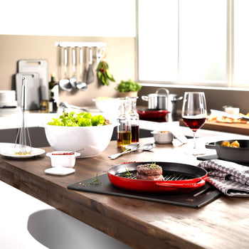 STAUB | PATELNIE GRILLOWE - Pure Grill - Ø 260 mm - Żeliwo - Wiśniowa czerwień - Prime Gastro