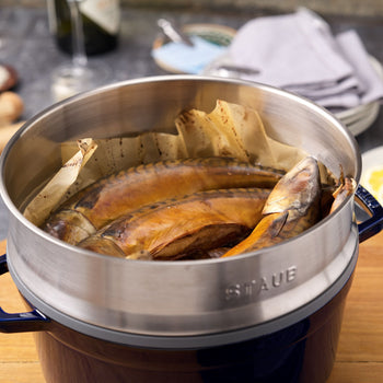 STAUB | LA COCOTTE - Cocotte z wkładem do gotowania na parze - Ø 260 mm - Żeliwo - Ciemnoniebieski - Prime Gastro