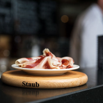 STAUB | SPECIALITIES - Podkładka pod garnek magnetyczna - 160mm - Brązowa - Buk - Prime Gastro