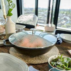 STAUB | SPECIALITIES - Wok ze szklaną pokrywą - Ø 300mm - Żeliwo - Czarny