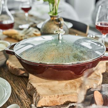 STAUB | SPECIALITIES - Wok ze szklaną pokrywą - Ø 300mm - Żeliwo - Grenadynowa czerwień - Prime Gastro