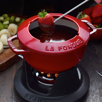 STAUB | SPECIALITIES - Zestaw do fondue - Ø 160mm - Żeliwo - Wiśniowa czerwień - Prime Gastro