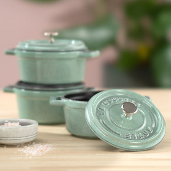 STAUB | LA COCOTTE - Mini Cocotte - Ø 100 mm - Żeliwo - kolor szałwiowy - Prime Gastro