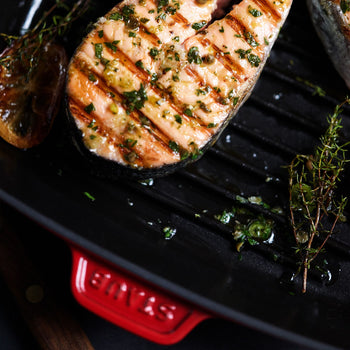 STAUB | PATELNIE GRILLOWE - American Grill - 260x260mm - Żeliwo - Wiśniowa czerwień - Prime Gastro