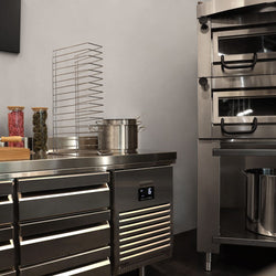 Uchwyt na blachę do pizzy z 15 przegródkami