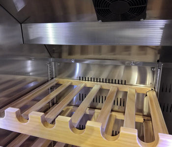 Chłodziarka do wina - prawdziwe drewno - 1 strefa klimatyczna - 640 litrów - maks. 84 butelki - Prime Gastro