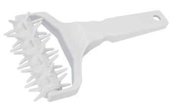 Dziurkacz do ciasta wykonany z tworzywa sztucznego - 130 mm - Prime Gastro