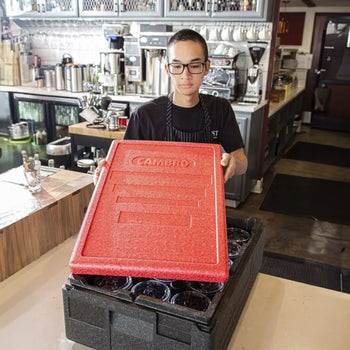 CAMBRO | CAM GOBOX® - pojemnik ładowany od góry - GN 1/1 - Czarny - Czerwona pokrywa - Prime Gastro