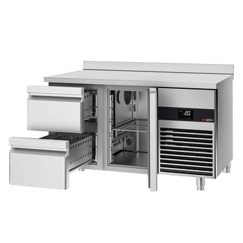 Stół chłodniczy PREMIUM - 1400x700 mm - z 1 drzwiami & 2 szufladami & z panelem tylnym - Prime Gastro
