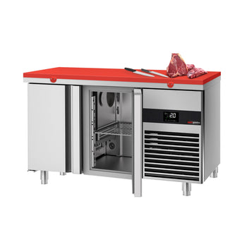 Stół chłodniczy PREMIUM - 1400x700 mm - z 2 drzwiami - włącznie z deską do krojenia czerwony - Prime Gastro