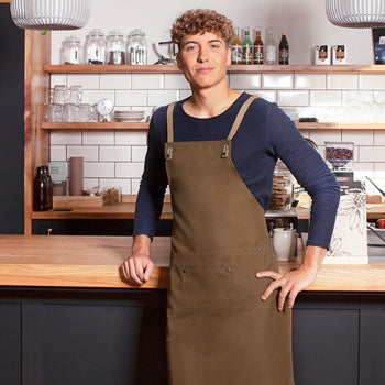 KARLOWSKY | Fartuch na szelkach Urban-Nature - cynamonowy - Prime Gastro