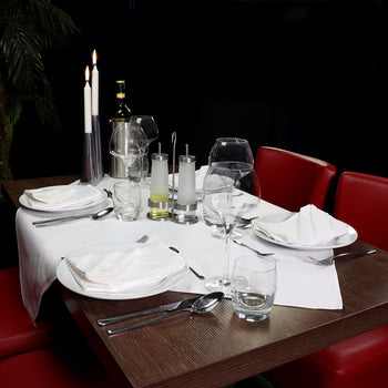 (50 sztuk) Damasceński obrus Porto Diamant - 80 x 80 cm - biały - Prime Gastro