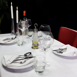 (30 sztuk) Obrus na stół Damasceński Porto - gładka satyna - 130 x 190 cm - biały