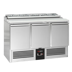 Stół Sałatkowy PREMIUM - 1365 mm - 3 drzwi - dla 7x GN 1/3 - szklana pokrywa