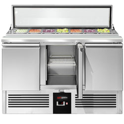 Stół Sałatkowy PREMIUM - 1365 mm - 3 drzwi - dla 7x GN 1/3 - szklana pokrywa