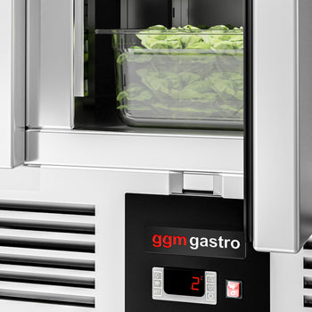 Stół Sałatkowy PREMIUM - 1365 mm - 3 drzwi - dla 7x GN 1/3 - szklana pokrywa - Prime Gastro