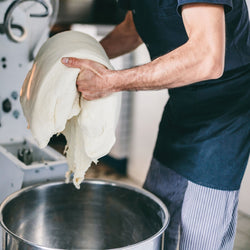 Miesiarka spiralna do ciasta - 53L / 44kg - z wyjmowaną dzieżą - z timerem - z podnoszoną głowicą - do ciast ciężkich - 400V