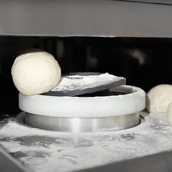 Porcjoner ciasta włącznie z zaokrąglaczem ciasta & ramą podstawy - Zakres wagowy: ~50-300g - Prime Gastro