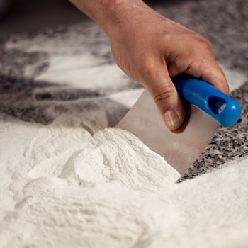 Skrobak do ciasta - elastyczne ostrze ze stali nierdzewnej - 100 mm - plastikowy uchwyt - Prime Gastro